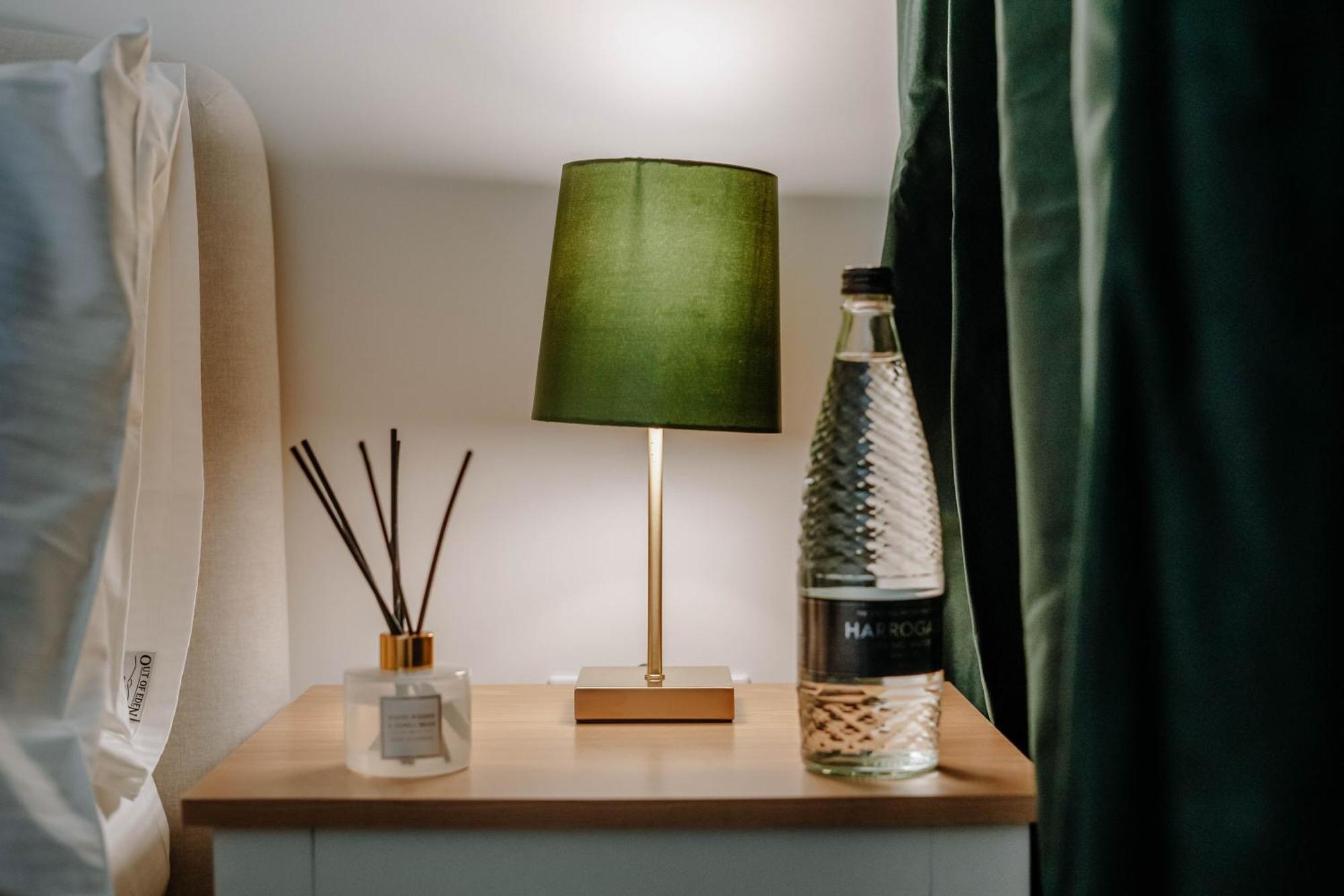 Mayfield Two - Central Harrogate Apartment Esterno foto